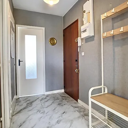 Ets Mprs Apartament Nantes